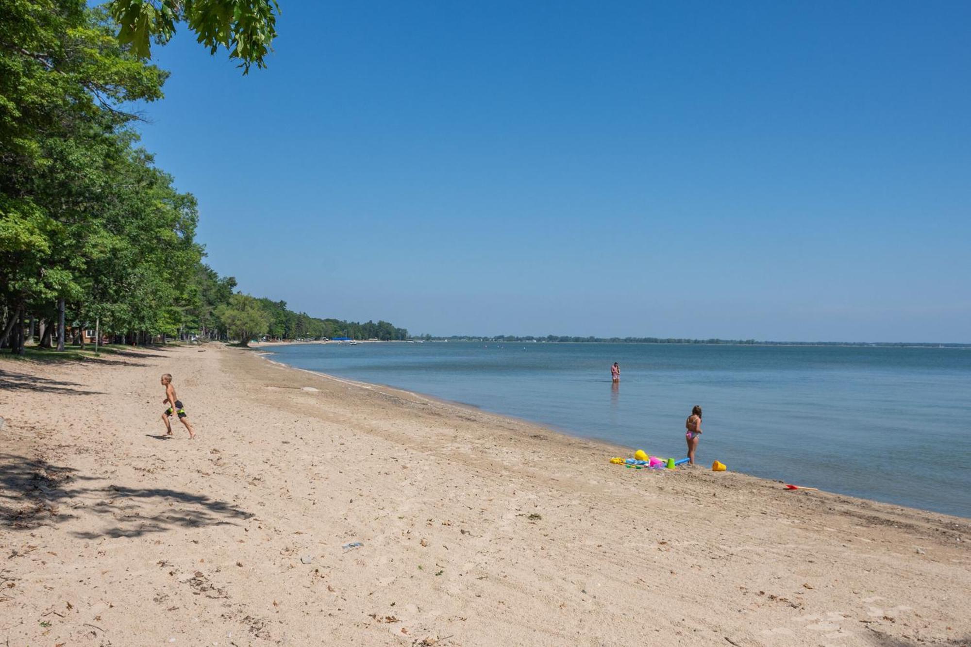Lakeview & Wildlife Au Gres Luaran gambar